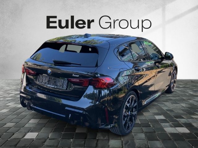 BMW 120 iA Limo M-Sport Pano AHK 19''SRneu Iconic HU foto 4