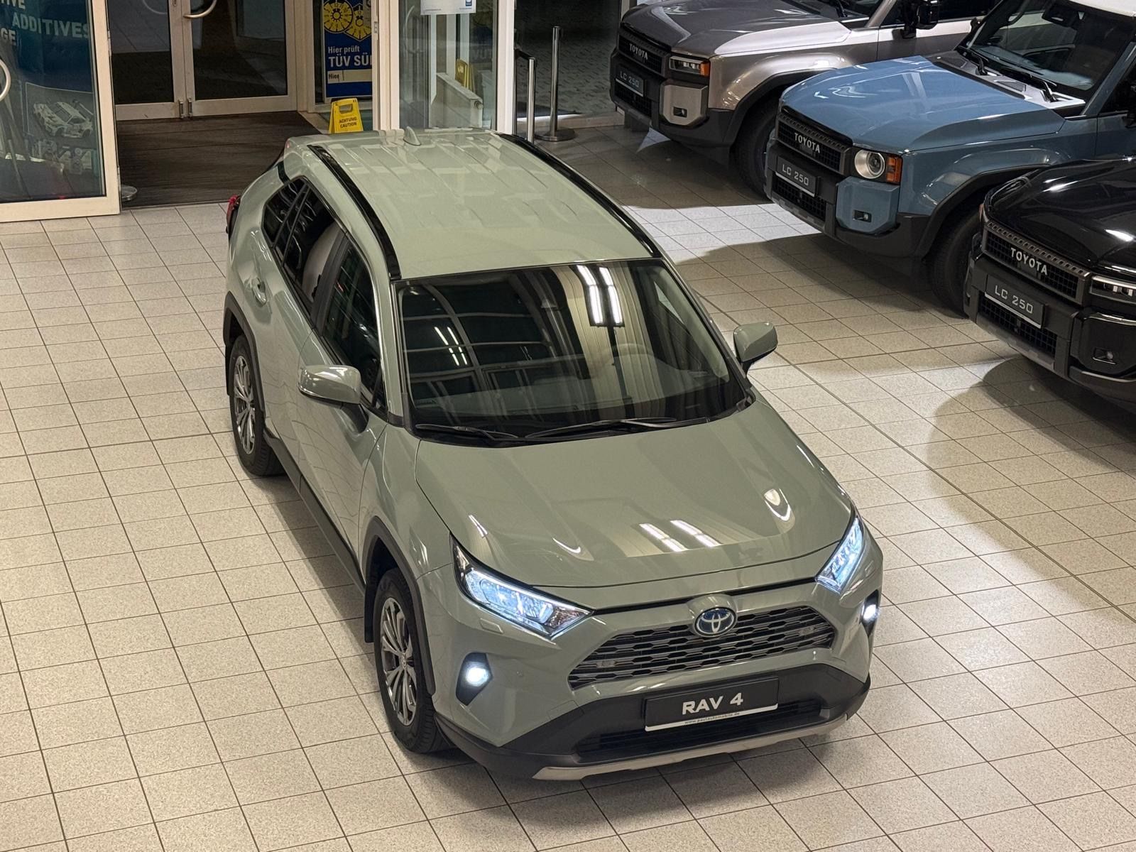 Toyota RAV 4 HYBRID-4x4-TEAMPLAYER-TOTWINKELW.-KAMERA foto 2