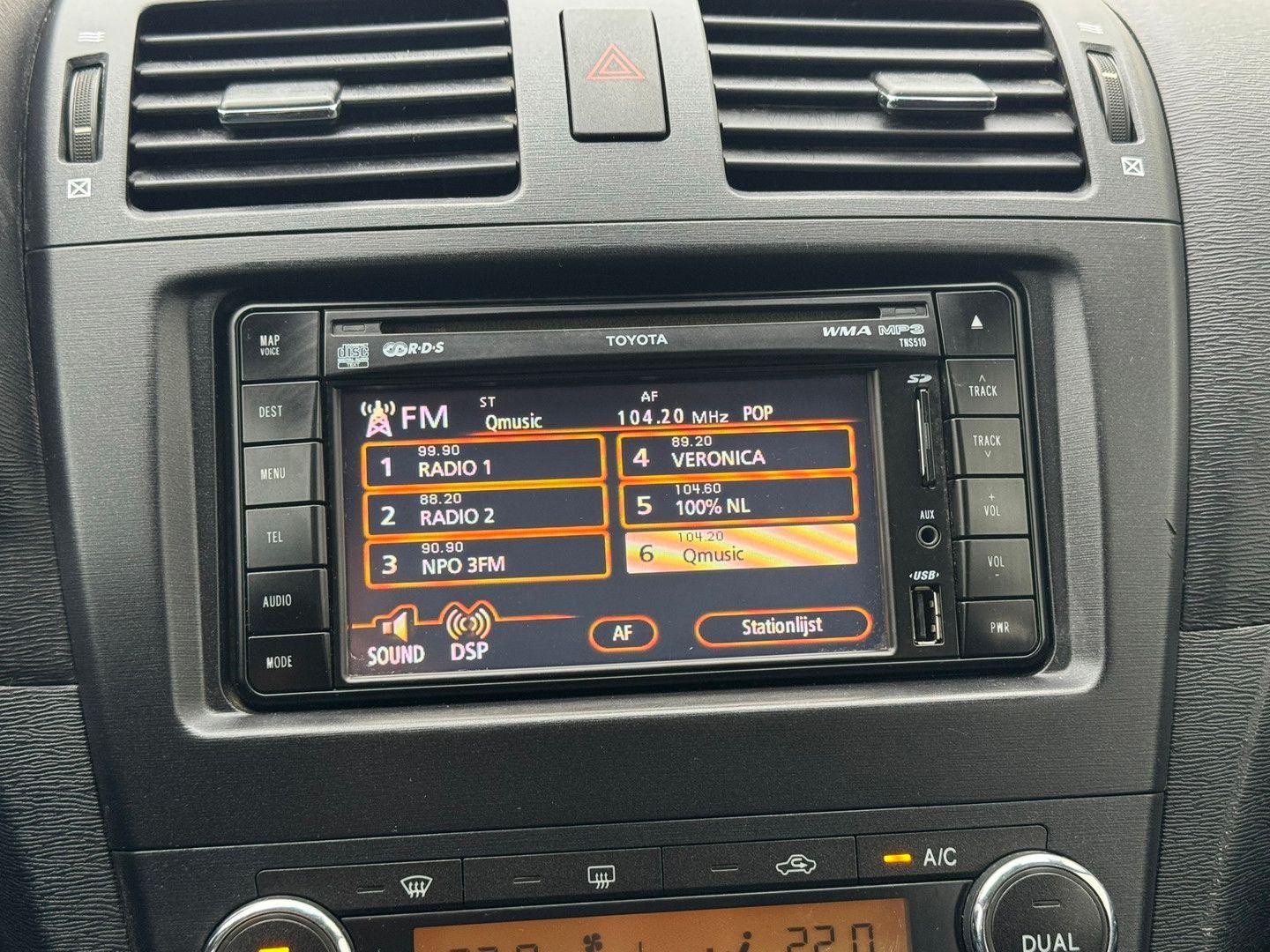 Toyota Avensis 2010 — photo 25