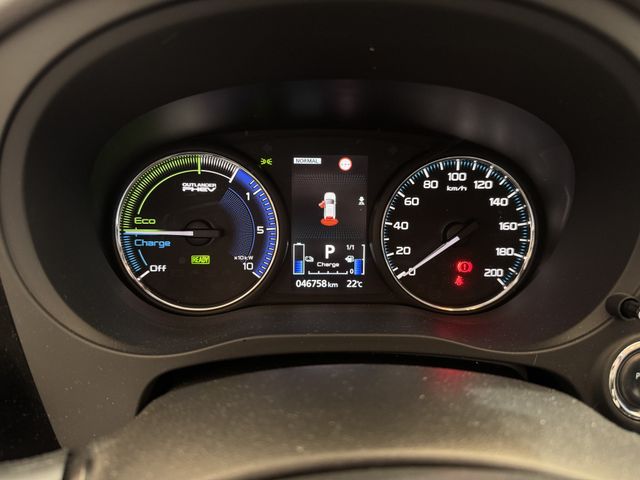 Mitsubishi Outlander PHEV Basis Spirit 4WD