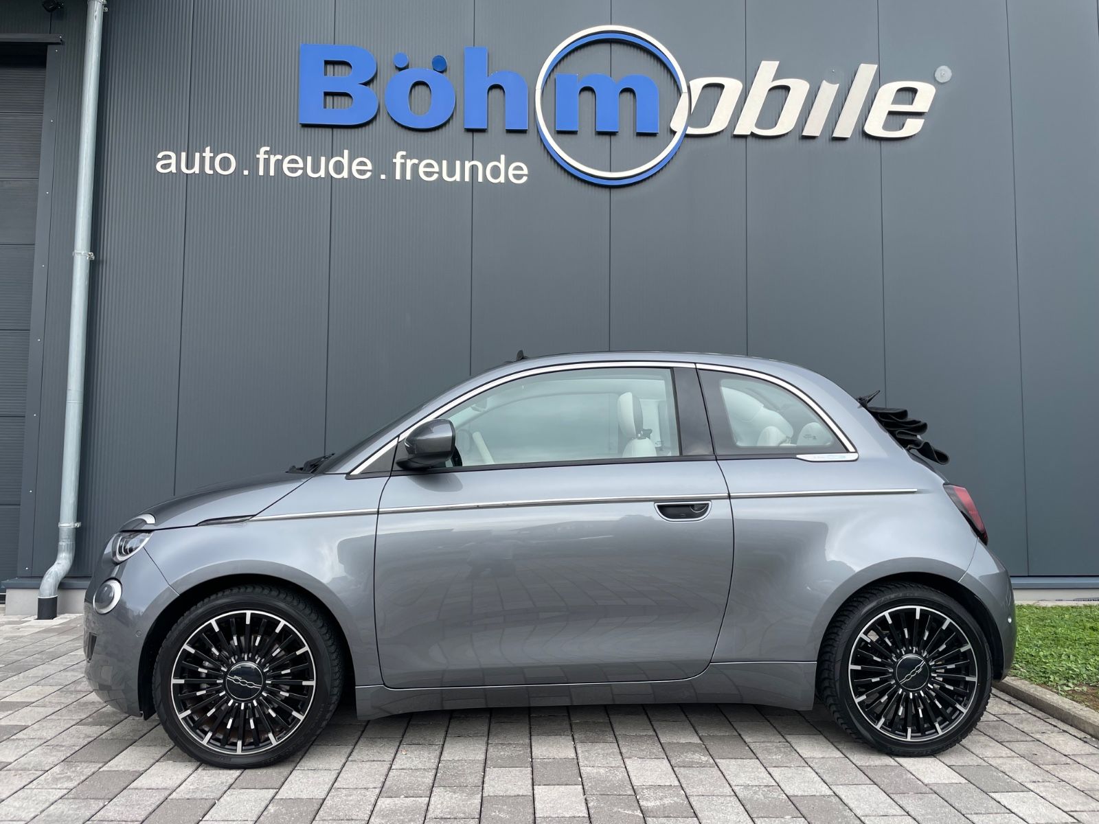 Fiat 500e Cabrio La Prima by Bocelli/1. Hand/Mwst.
