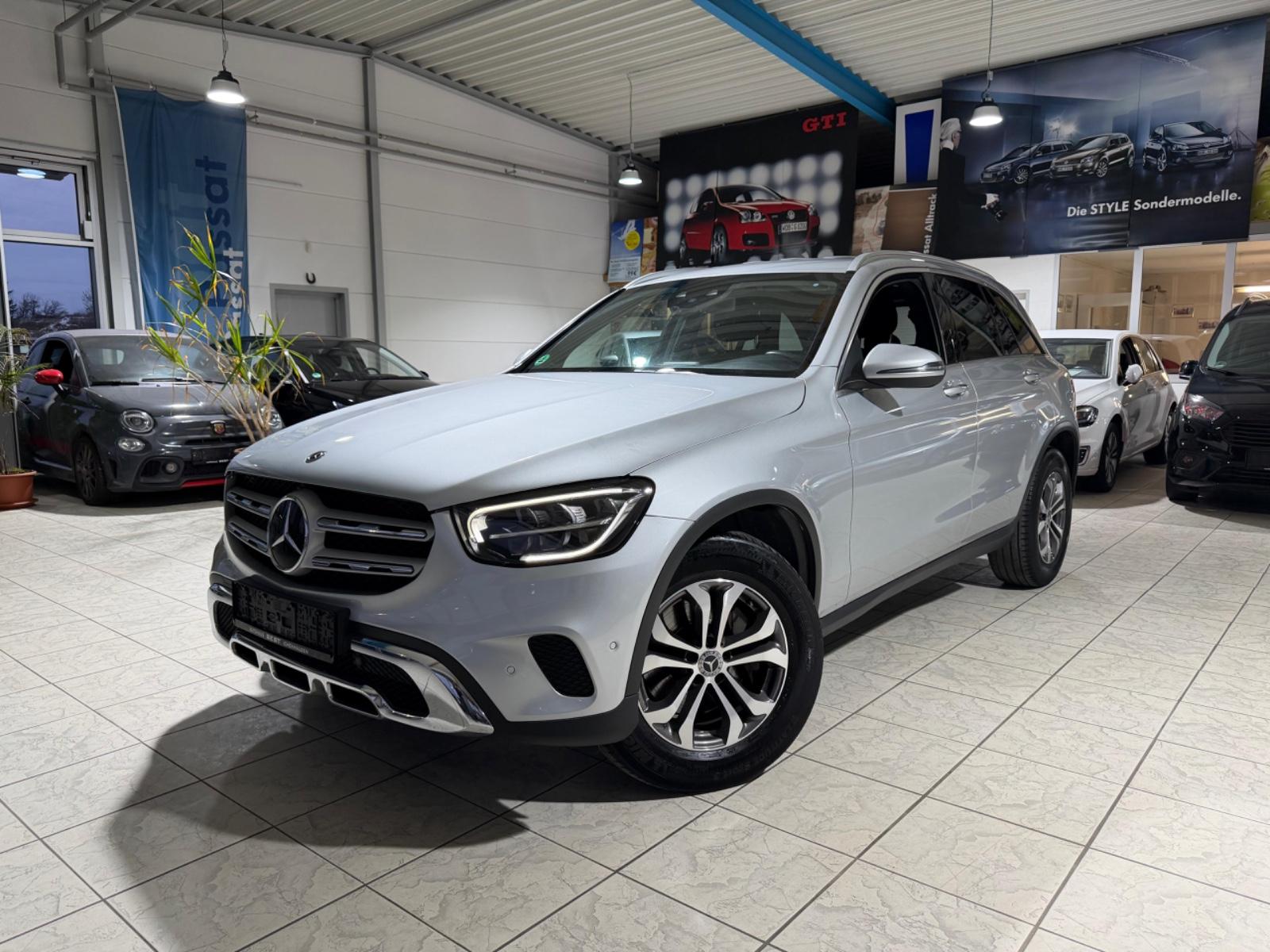 Mercedes-Benz GLC 220 d 4Matic OFF-ROAD AMBIENTE ACC LED STHZ