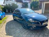 Mazda 3 Nakama   Blau Metallic 10/2016 - Mazda 2 in Stuttgart