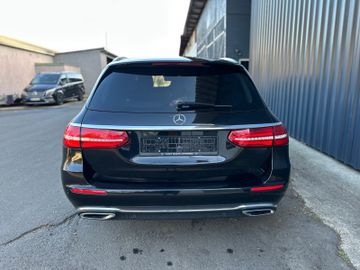 Mercedes E 220 - 5
