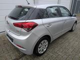 Hyundai i20 1.1 CRDi*2 Hand*4 Türig*TÜV:NEU* - Gebrauchtwagen in Lübeck