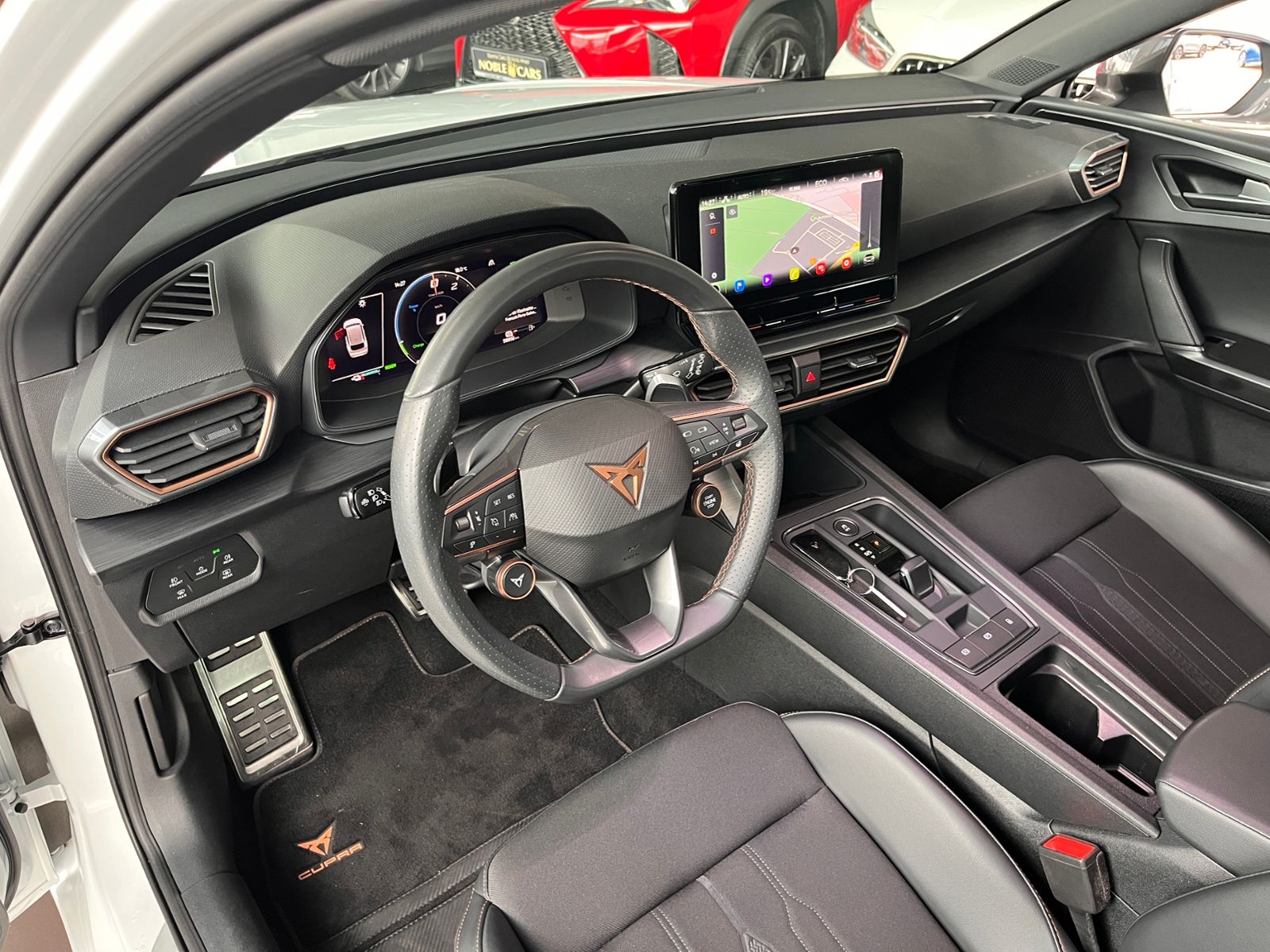 Fahrzeugabbildung CUPRA Leon Sportstourer VZ e-Hybrid RFK SHZ NAV
