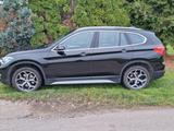 BMW X1 sDrive20i xLine  (07LM) - BMW X1: 2.0