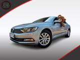 Volkswagen Passat Lim. Comfortline DSG Navi Kamera - silberne Volkswagen Passat