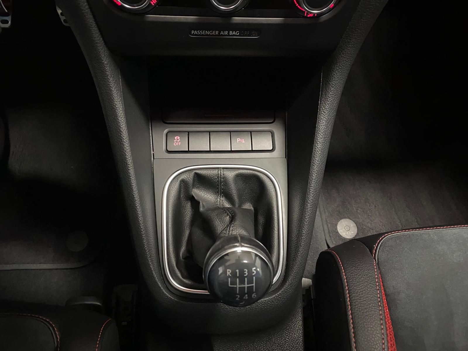 Fahrzeugabbildung Volkswagen Golf 6 VI 1.2 TSI Xenon+Standheizung+ALU 17"+PDC