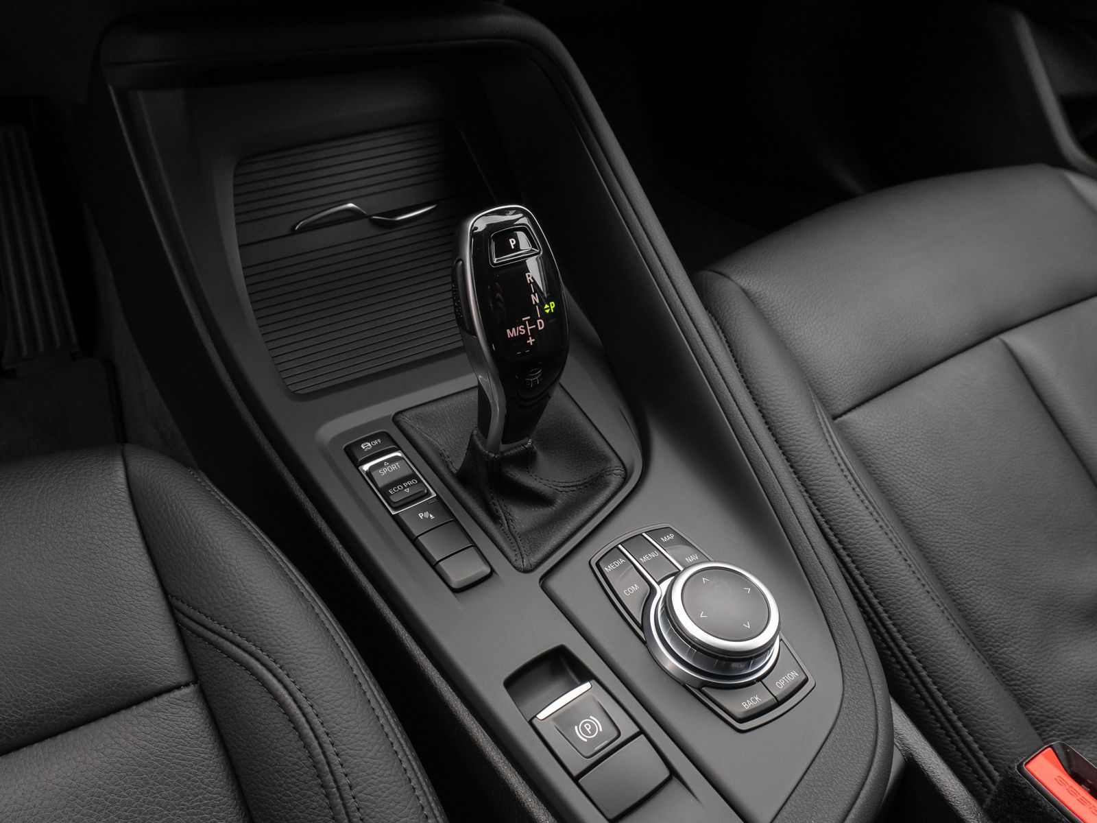 Fahrzeugabbildung BMW X1 sD18i Kamera DAB Alarm LED Navi Sport Geschwi