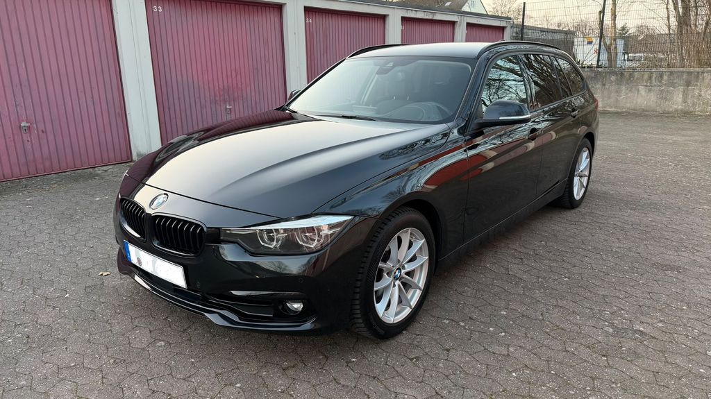 Image of BMW 320