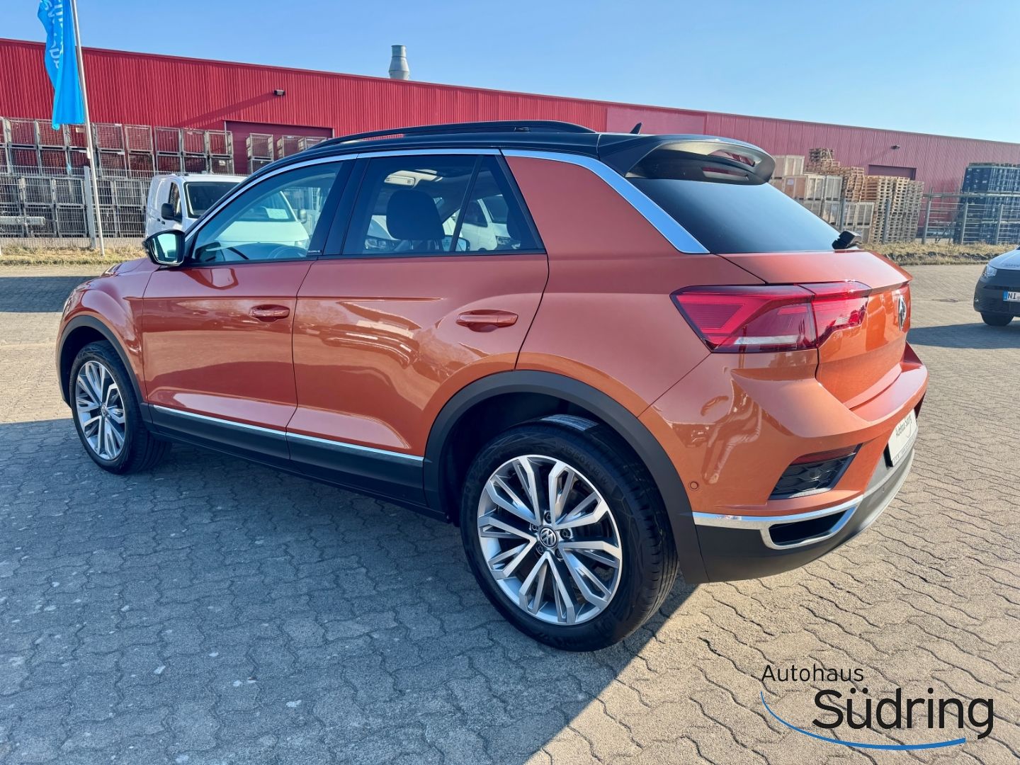 T-Roc 2,0 TDI IQ.Drive DSG AHK Panodach Navi