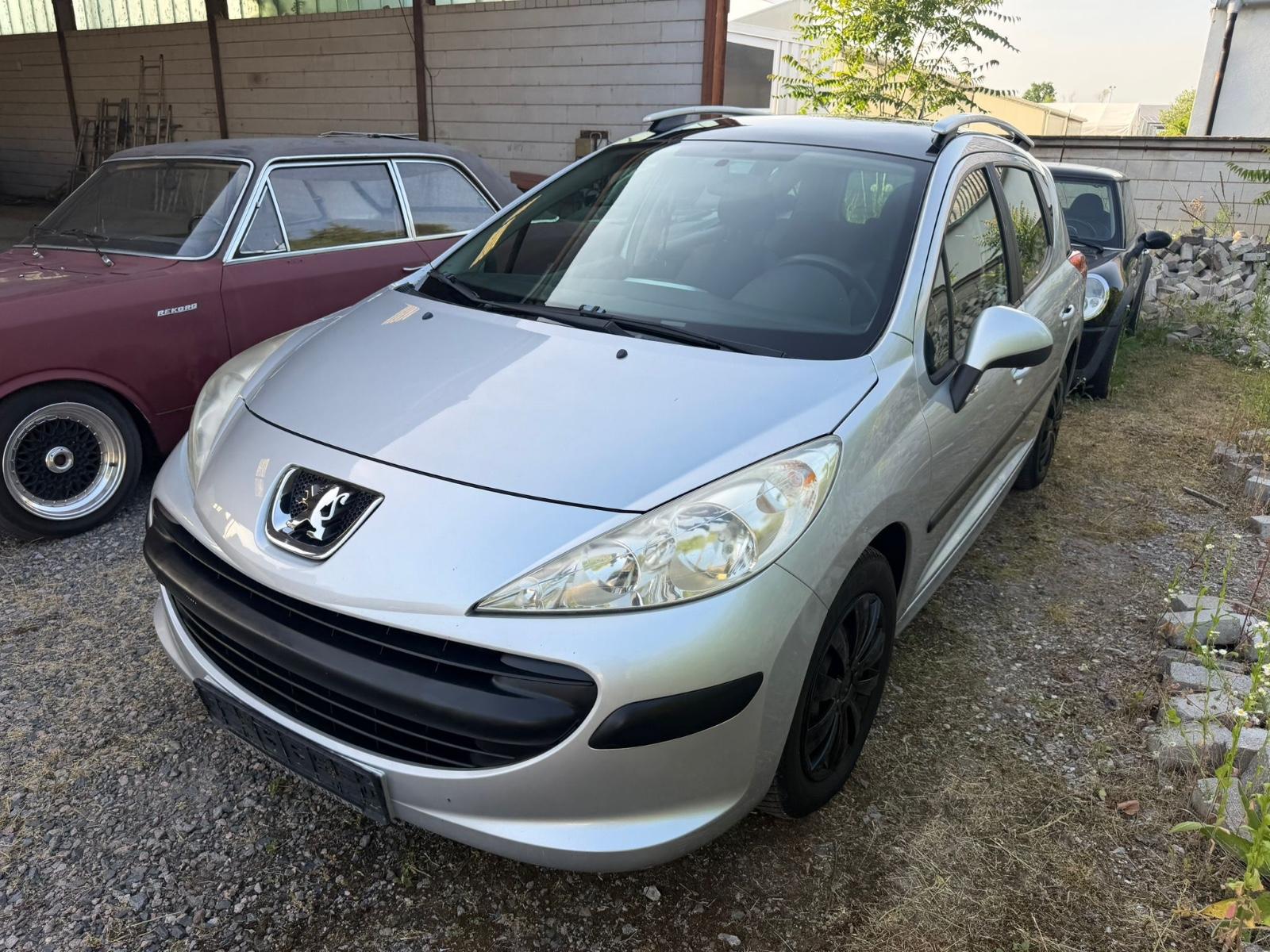 Peugeot 207 SW Tendance Kupplung Schaden