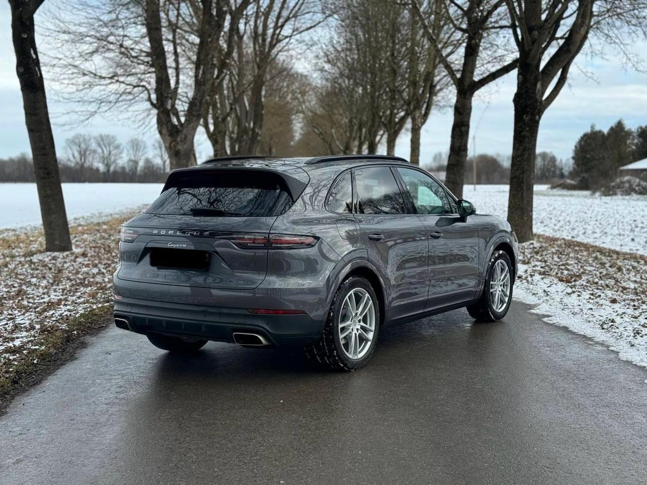 Porsche Cayenne 3.0 V6 Tiptronic TÜV