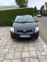 Toyotas Auris - Toyota Auris Gebrauchtwagen in Hamburg