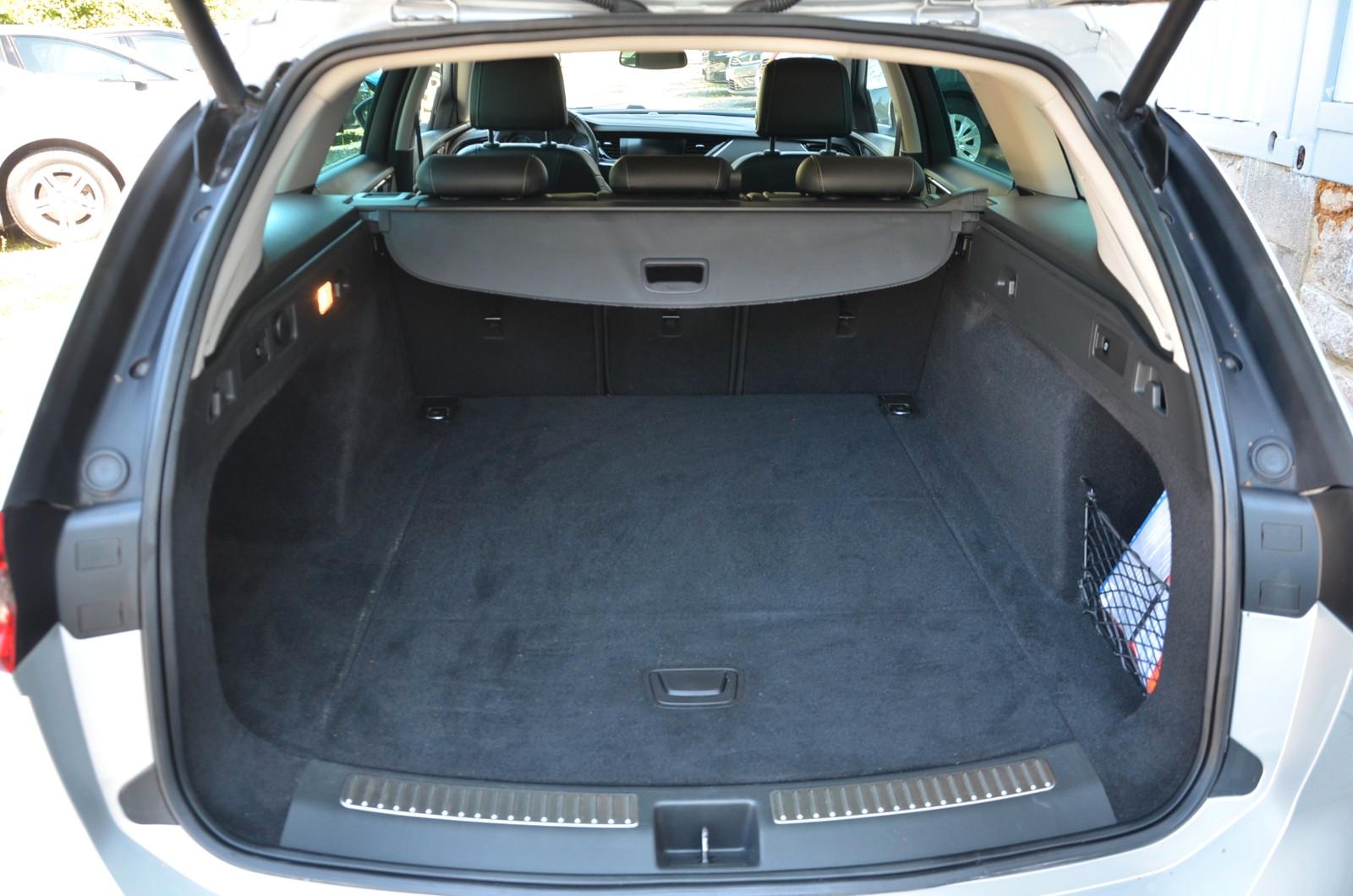 Opel Insignia B Sports Tourer 4x4 Automatik LED Navi