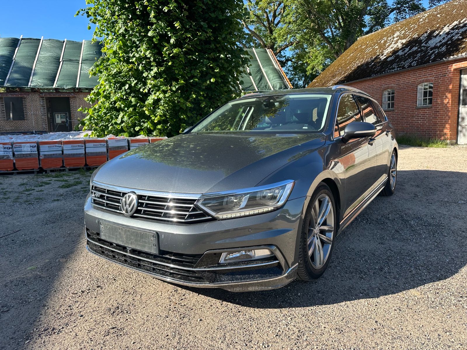 VW Passat 2.0 TDI SCR 140kW DSG R-Line version 