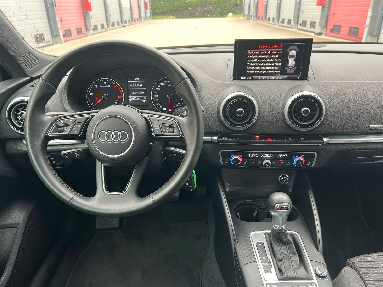 Audi A3 Sportback 35 TDI sport S-Tronic 2,0TDI XENON/ foto 20