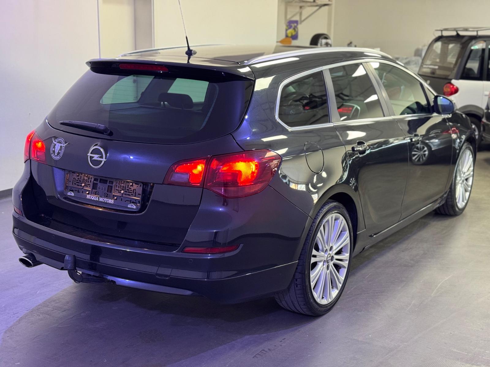 Opel Astra 2011 — engine 1.598 cm³, 179 HP (132kW)