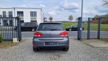 Volkswagen Golf - 6