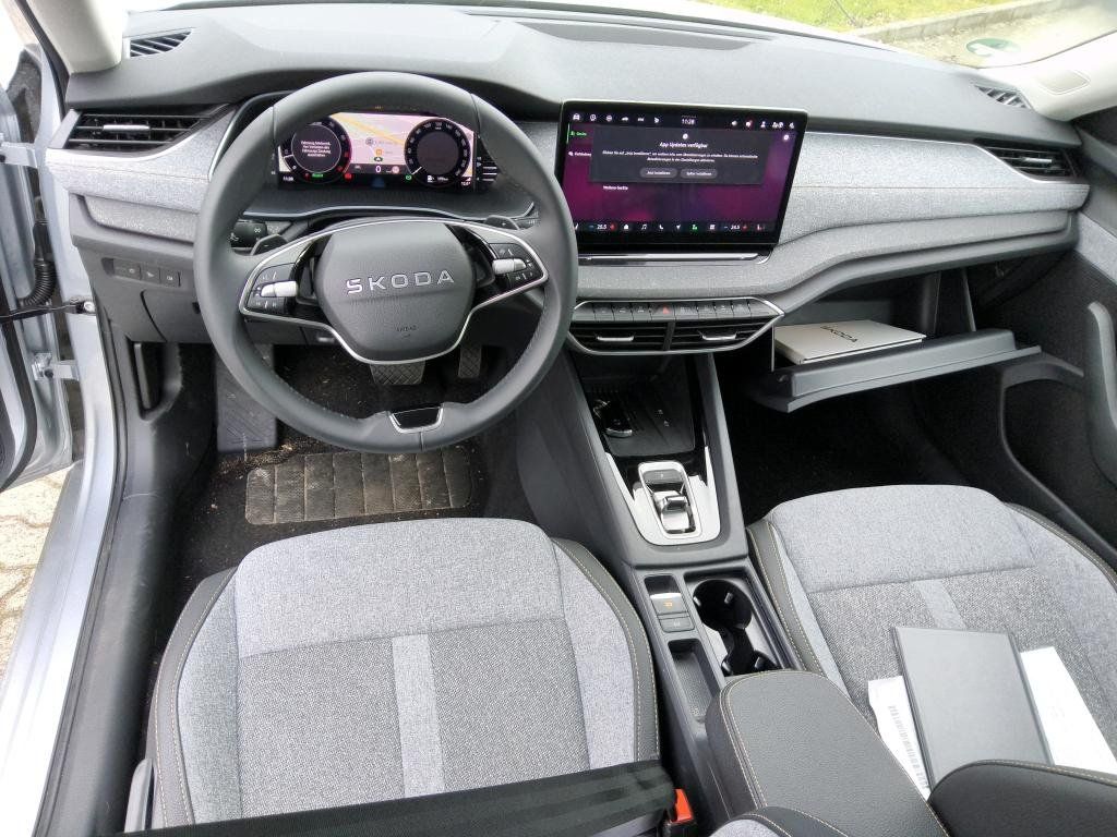 Fahrzeugabbildung SKODA Octavia 1.5 TSI DSG mHEV Selection/KAMERA/ACC/