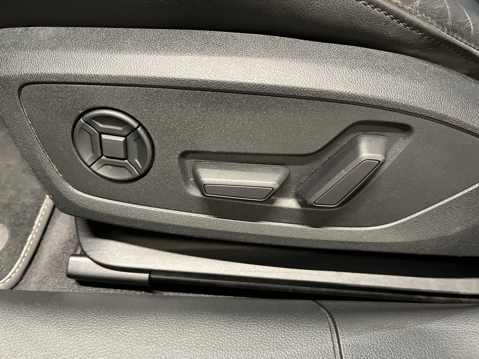 Audi S6 - Bild 14
