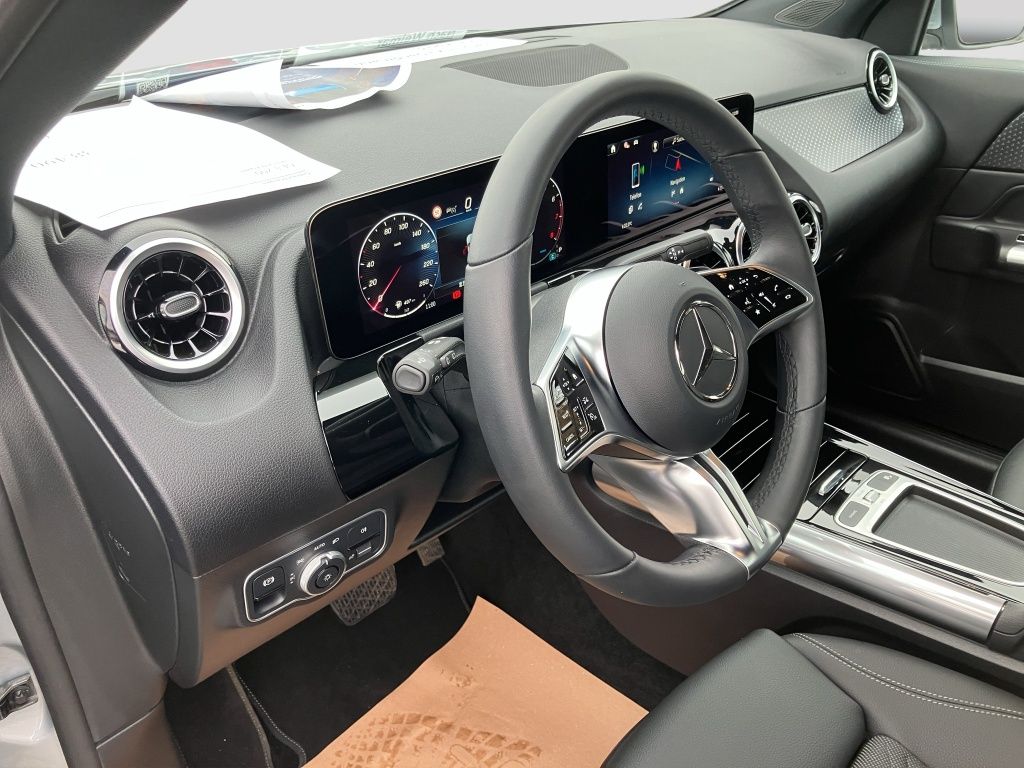 Fahrzeugabbildung Mercedes-Benz GLA 200 el. Heckklappe*LED*Kamera*AHK*PDC