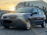 Renault Clio II Campus. - Renault Clio aus 2005: Campus