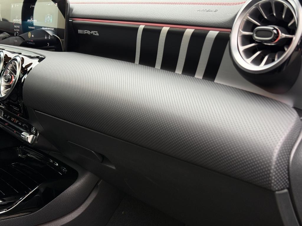 Mercedes-Benz CLA 45 AMG Shooting Brake