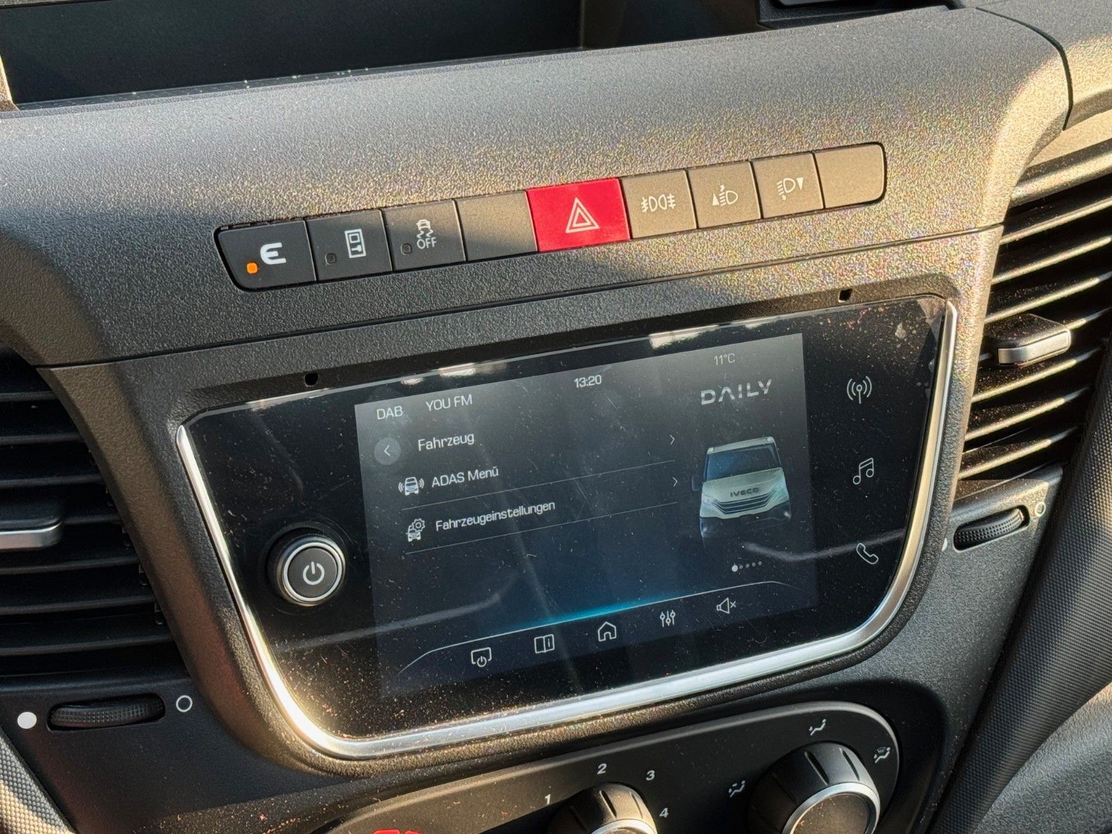 Fahrzeugabbildung Iveco Daily 35S16 HA8 *Rampen*L3.500mm*Automatik*AHK*