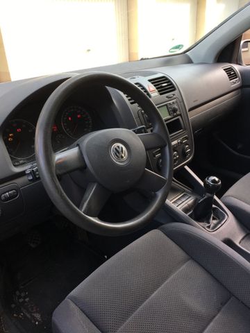 Volkswagen VW-Golf V 1.6 l