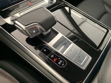 Audi Q7 - 12