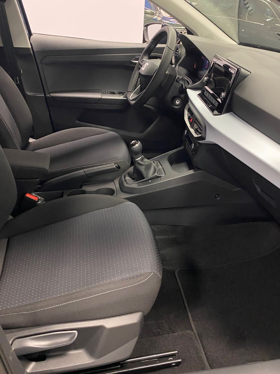 Fahrzeugabbildung SEAT Ibiza 1.0 TSI Style+5 Jah GARANTIE+KAMERA+PDC+BC