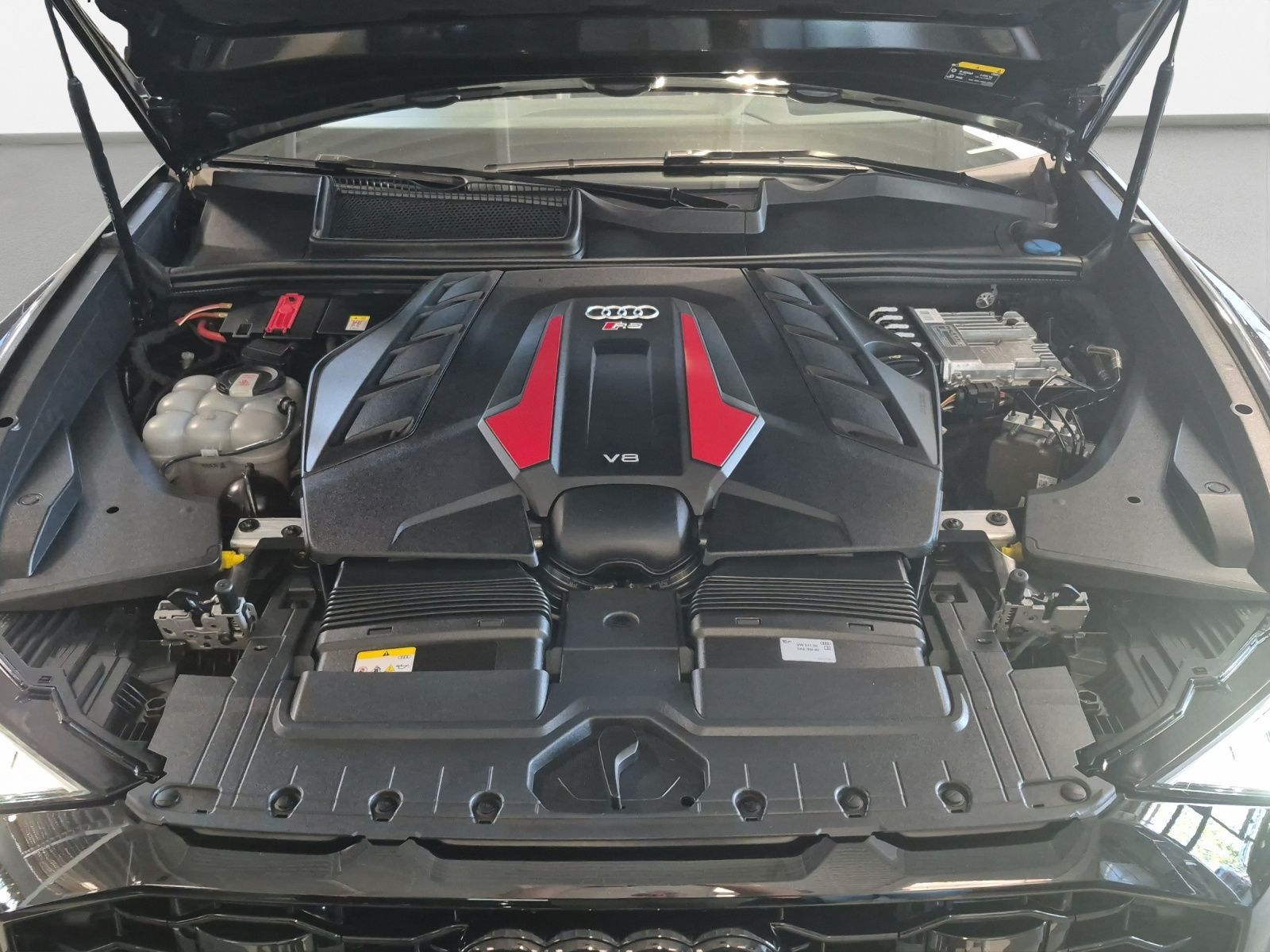 Audi RSQ8 - Bild 16