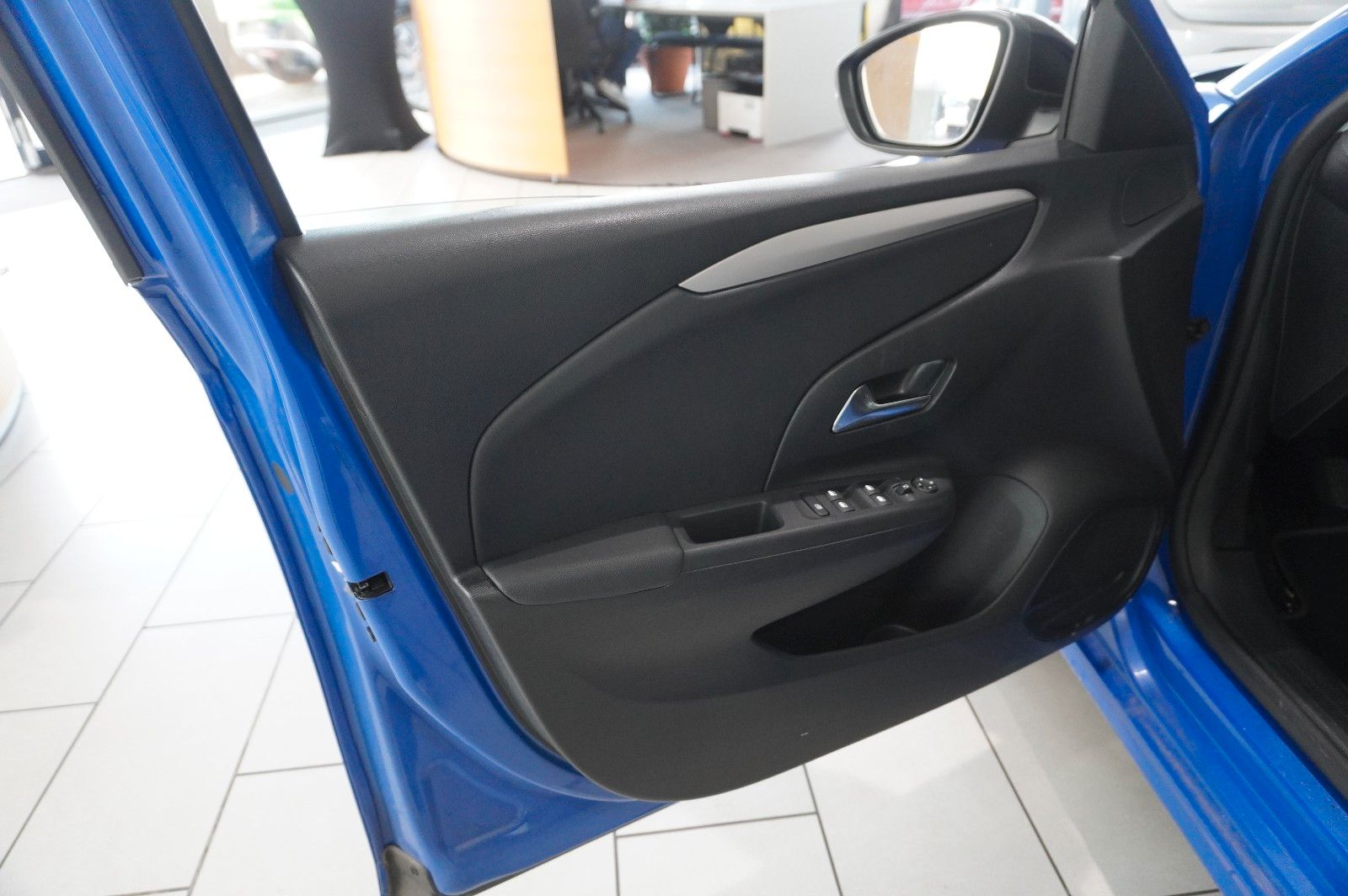Fahrzeugabbildung Opel Corsa F 1.2 FACELIFT NAVI/LED/KAMERA/VIRTU./DAB+