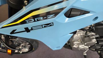 Suzuki DRZ 4SM