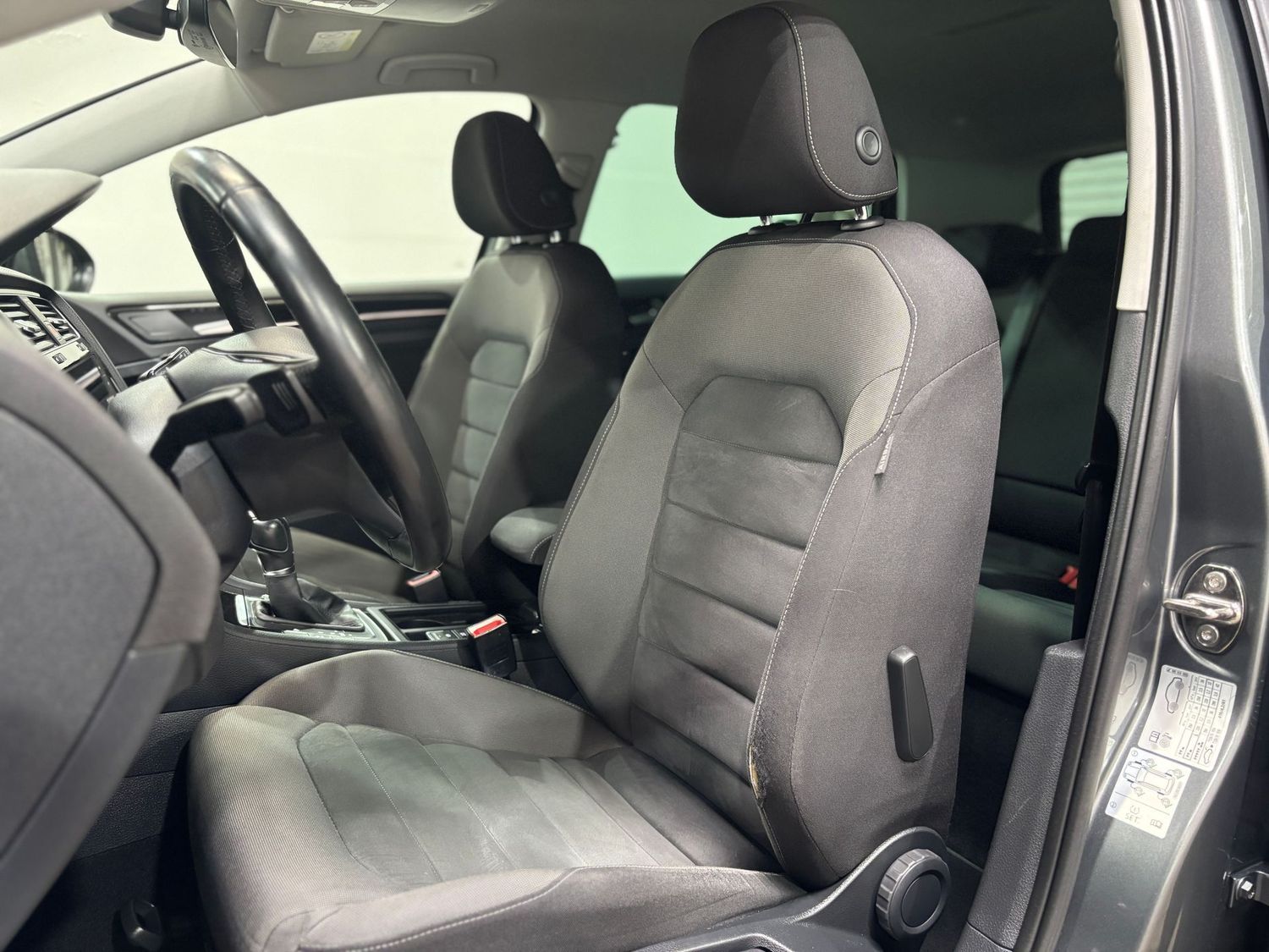 Fahrzeugabbildung Volkswagen Golf Highline BMT#ACC#Navi#PDC#Tempomat
