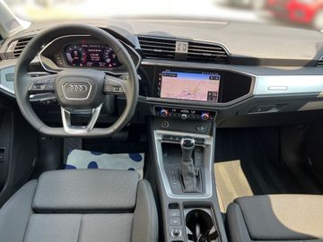 Audi Q3 - 11