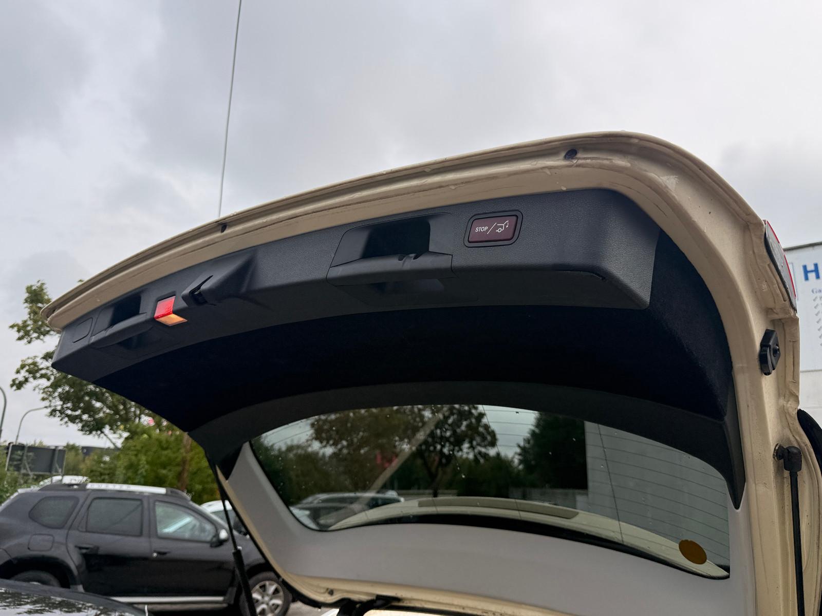 Mercedes-Benz E 220 E T-Modell    Vollfahrbereit