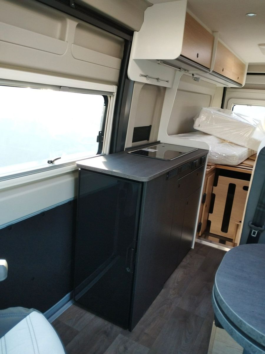 Fahrzeugabbildung Sunlight Adventure Cliff 640 Automatik, Dörr Edition, LTE