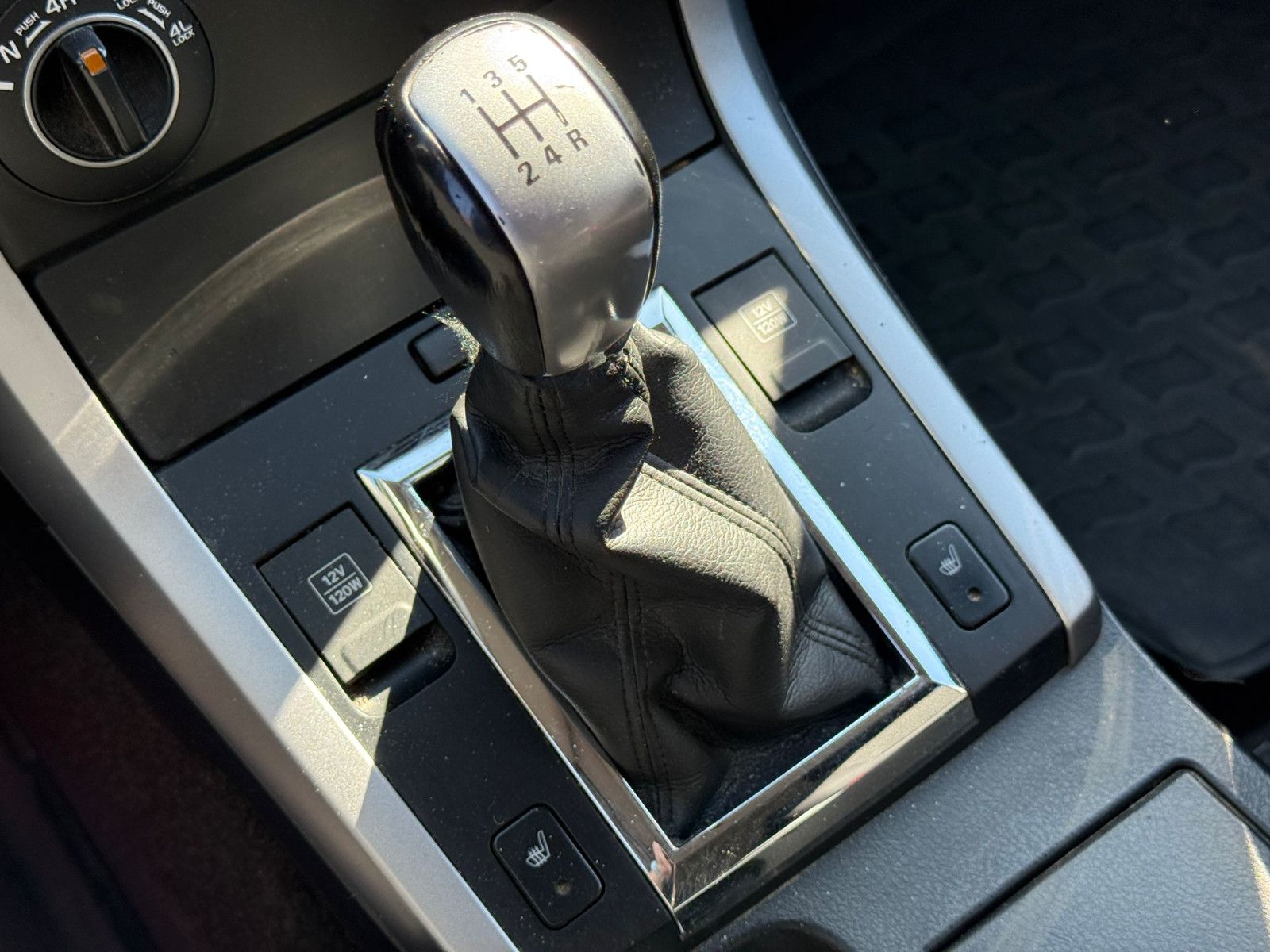 Fahrzeugabbildung Suzuki Grand Vitara 1.9 DDIS Comfort AHK Klimaaut PDC