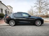 Alfa Romeo Stelvio VELOCE Q4 | ASSIST | PANO | HARMAN | AHK - gebrauchte Alfa Romeo Stelvio aus dem Jahr 2022