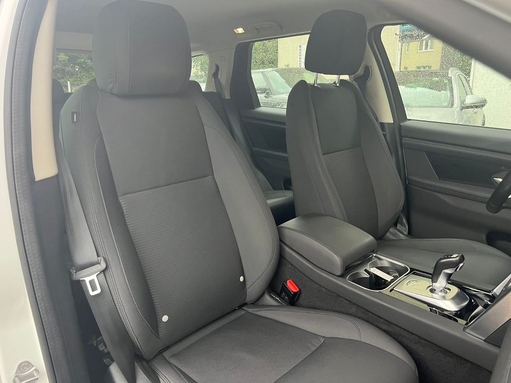 Land Rover Discovery Sport D180 AWD Automatik *Navi*LED