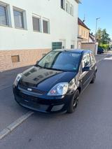 Ford Fiesta 1.3 69 ps Klimaanlage Tüv 5/2027 - Ford Fiesta aus 2008: 1.6