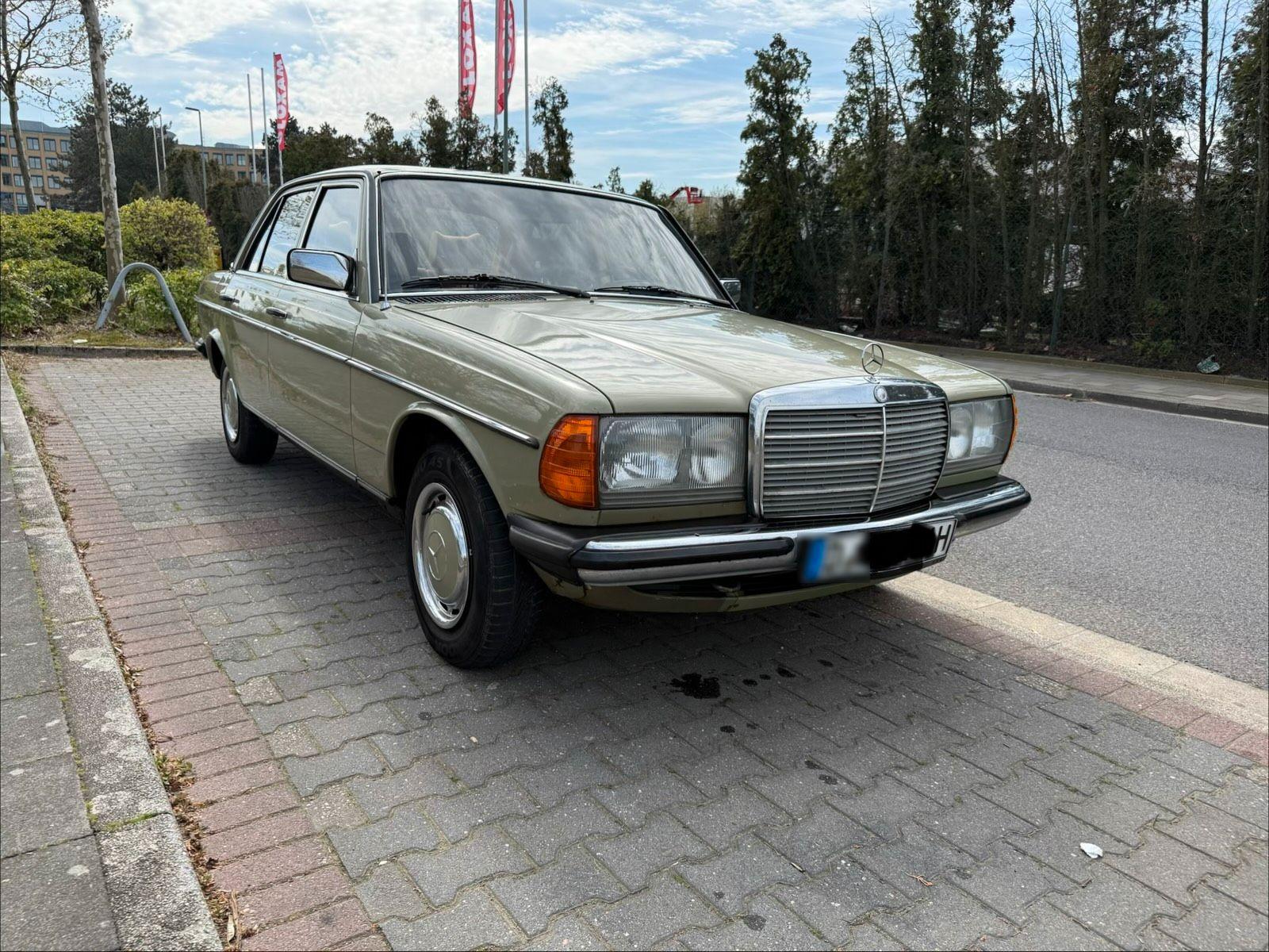 Mercedes-Benz 200