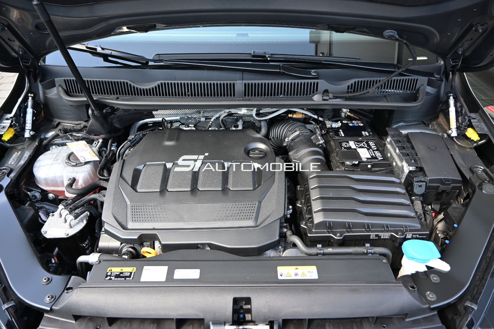 Fahrzeugabbildung Volkswagen Touran 2.0 TDI DSG Comfortline °UVP 58.943€°STHZ