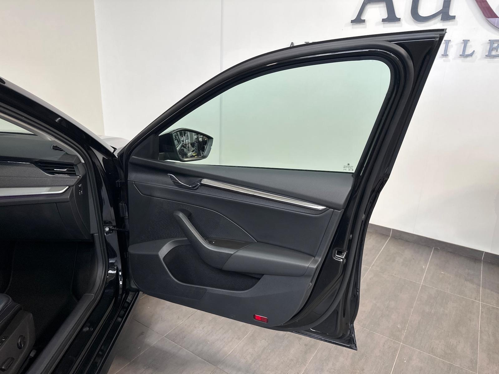 Skoda Octavia Combi 2.0 TDI DSG Style NAV+LED+KAMERA, миниатюра 7