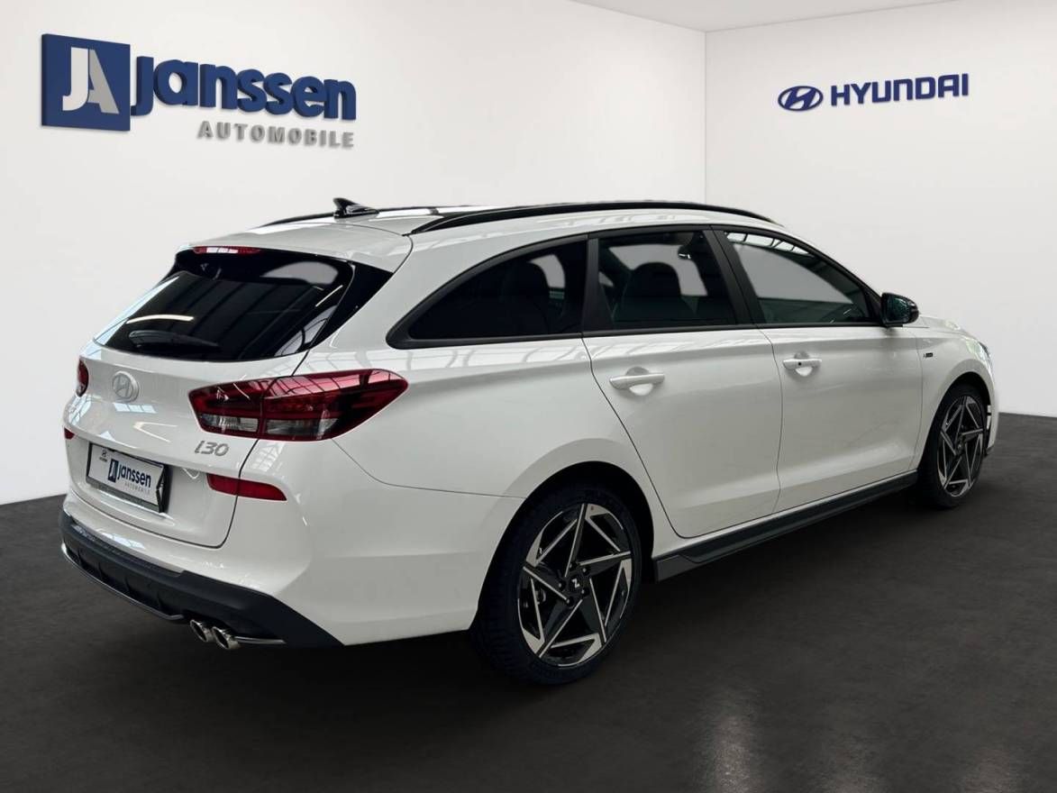 Fahrzeugabbildung Hyundai i30 FL Kombi N Line Sitz-Paket, Panoramadach