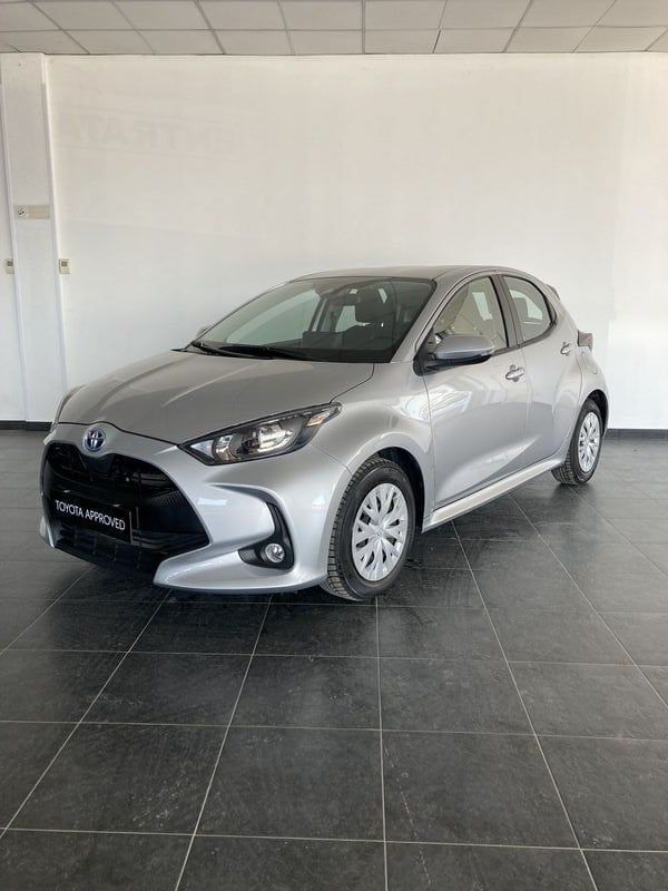 Toyota Yaris Hybrid Active MY22