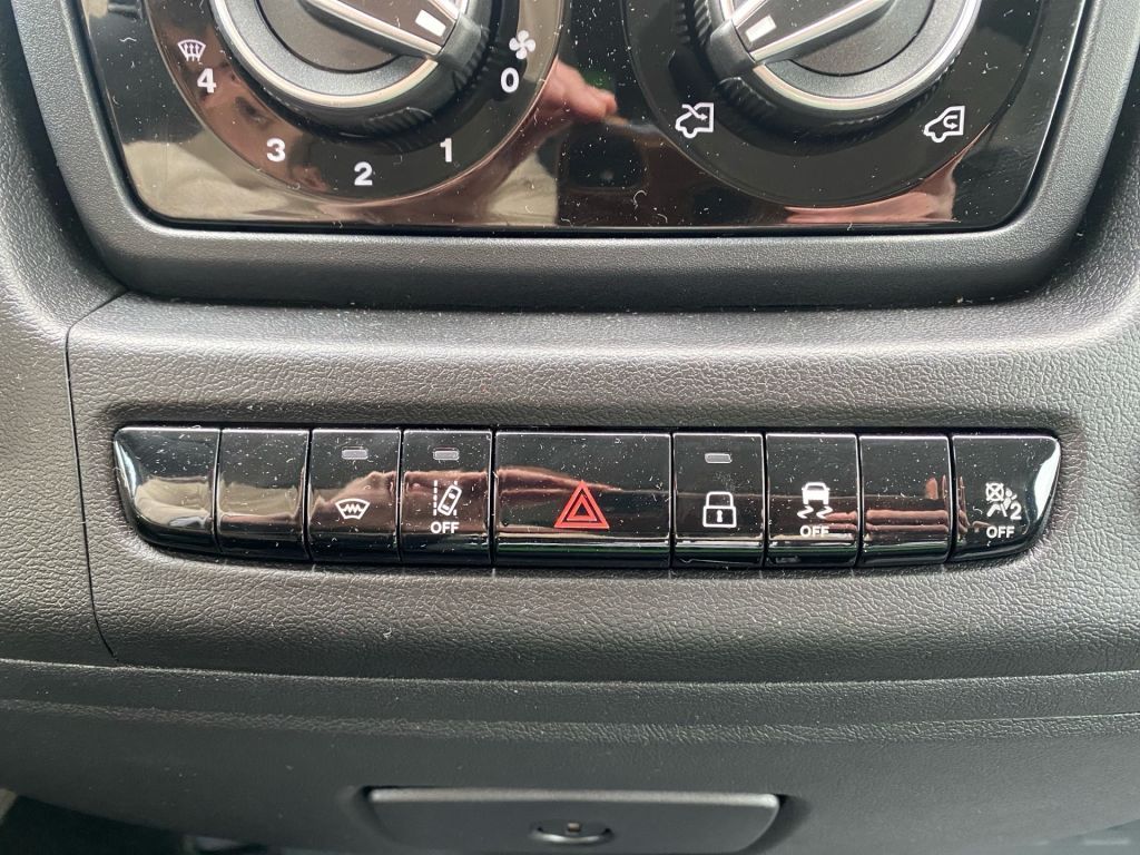 Fahrzeugabbildung Citroën Jumper 2.2 BlueHDi 140 L2H2 Autm.Transline Plus